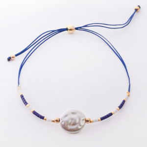 Bransoletka ze sztuczną perłą na sznureczku z koralikami Miyuki granatowa