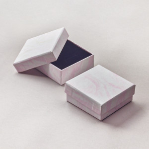 Pudełko ozdobne do biżuterii białe z różem 8,5x8,5x3,5cm