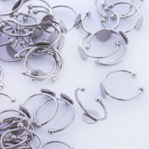 Baza pierścionek ze stali chirurgicznej talerzyk w kolorze srebrnym 20mm