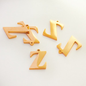 Zawieszka ze stali szlachetnej literka Z w kolorze złotym 13,5mm